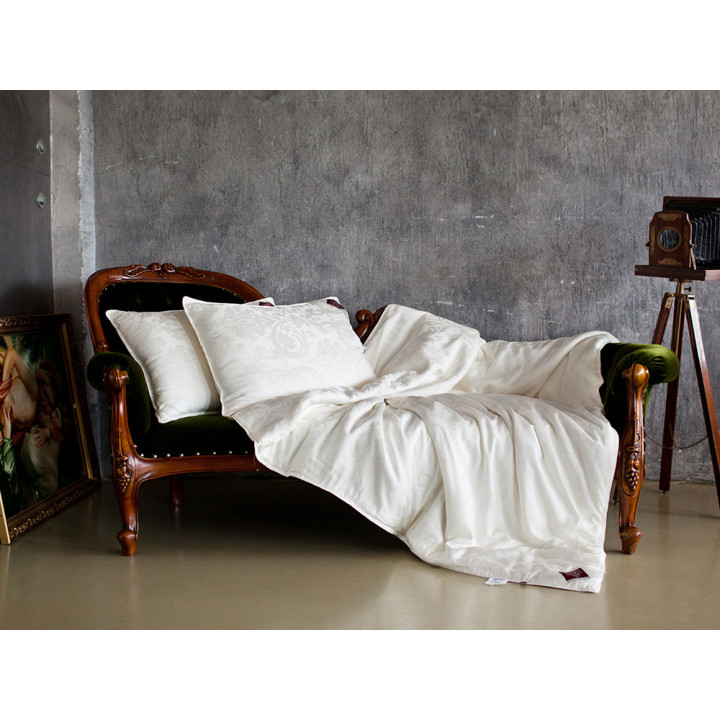 Одеяло шелковое всесезонное 150*200 "LUXURY SILK GRASS"